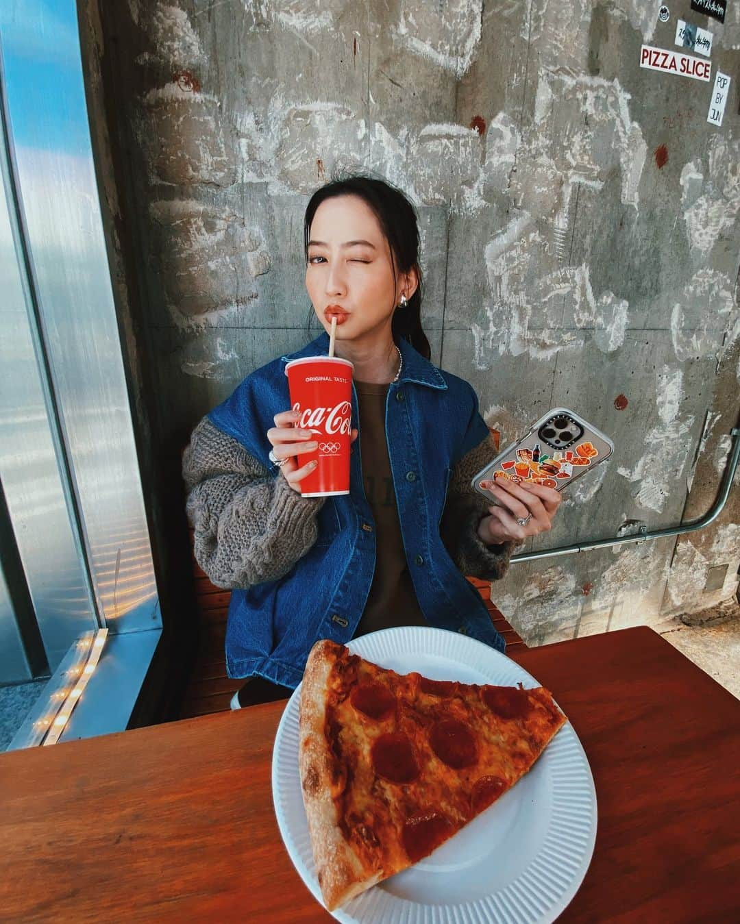 河北麻友子さんのインスタグラム写真 - (河北麻友子Instagram)「🥤🍕🍔🍟🌭🥨🍩」11月5日 21時05分 - mayukokawakitaofficial