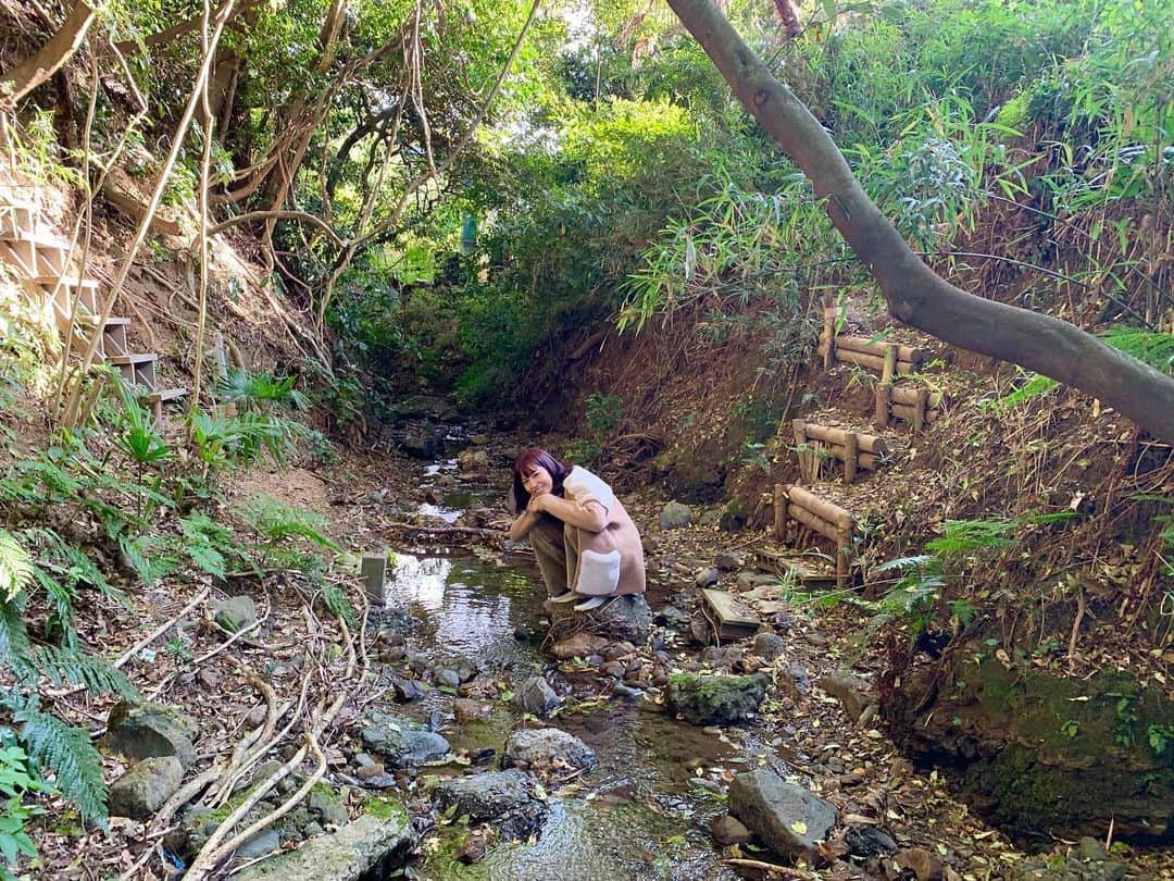 夏江紘実のインスタグラム：「. 川、😊、川💚 自然は良いね〜💚 . . .」