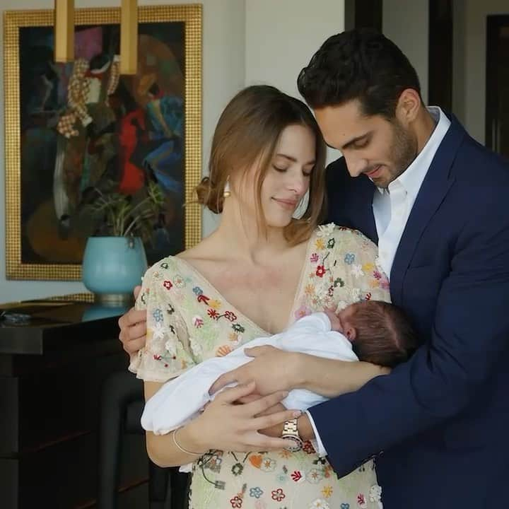 Lana Zakocelaのインスタグラム：「Celebrating Briss and 1 week old of our little angel Lev Alexander @aritorbati 💕🎉 it was a truly one of the most emotional days that I had stepping into the next chapter with my beautiful family and being just a worried mother for my baby Lev! 🥰💕」