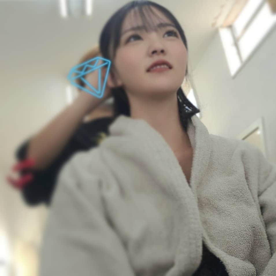 美ノ嶋めぐりのインスタグラム：「盗撮アングル…」