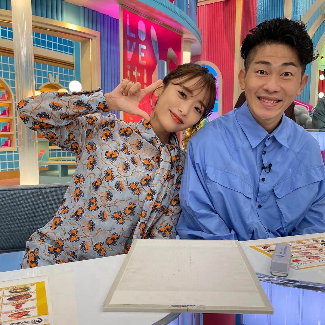 近藤千尋さんのインスタグラム写真 - (近藤千尋Instagram)「生放送前のバタバタ時間🕐❤️ ラヴィット金曜日🐰 ありがとうございました😊💕 久々にポニーテール☺️  見てない方は TVerの見逃し配信見てねっ📺 @tbs_loveit   昨日は久々にお酒を飲んだら 弱くなっていたなぁ。。。笑🍺  ウェア @adelly.tokyo @harumi_showroom  アクセサリー @_cafca_」11月6日 17時05分 - chipichan.1215