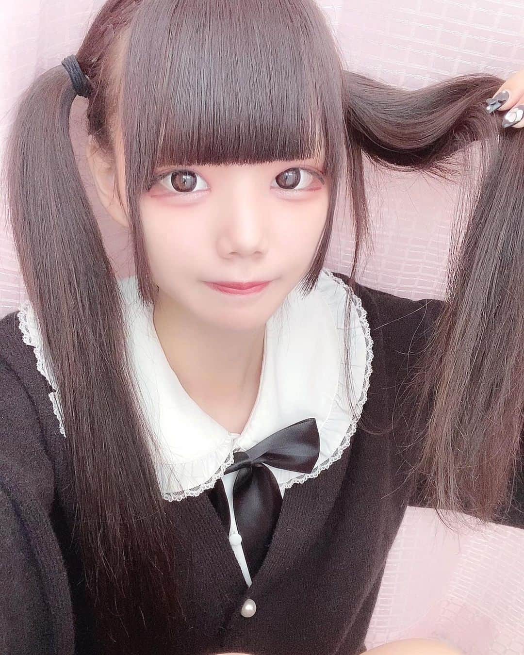 ゐななのインスタグラム：「・ ・ ''なんてね 冗談だもん！ ・ ・ ・ ・ #地雷女 #地雷女子 #地雷系女子 #量産型 #量産型ヲタク  #量産型女子 #量産型コーデ #地雷 #ぴえん #自撮り女子  #黒髪 #ツインテール」
