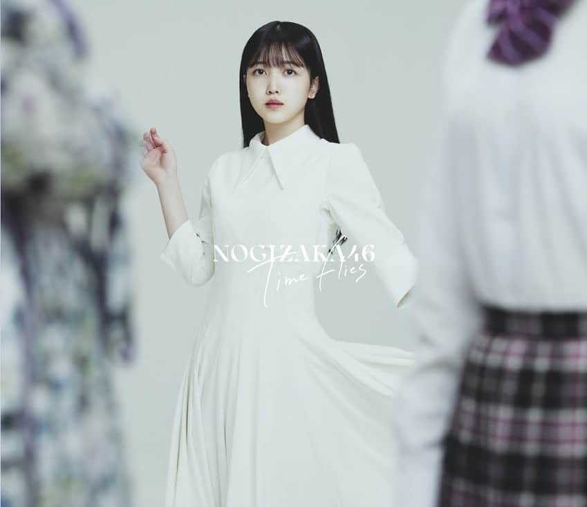 久保史緒里ファンアカウントのインスタグラム：「久保史緒里さんはやっぱり白がお似合いで #乃木坂46 #久保史緒里 #久保ちゃん #毎日久保史緒里 #久保ちゃん白すぎ可愛すぎ  #久保史緒里さんしか #毎日がkuboshioriday」