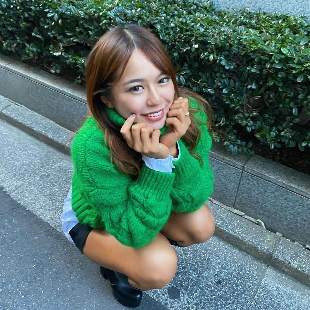 まさちゃんさんのインスタグラム写真 - (まさちゃんInstagram)「ZARAの緑の色ってかわいんだよね💚💚 . . #zara #ファッション #ザラコーデ  #おしゃれさんと繋がりたい #筋トレ #筋トレ女子 #筋トレ女子と繋がりたい　#ノーマルカメラ」11月6日 19時05分 - masachin21