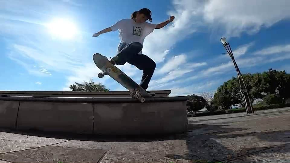 織田夢海のインスタグラム：「Good time 🛹🛹🛹  @murasakisports_official  @ridersfact_mozo  @dcshoes_japan  @grizzlygriptapejapan  @grizzlygriptape  @fullon_eye_wear  @boneswheels  @independenttrucks  @skate_candy   @sls  @berrics  @planbofficial」