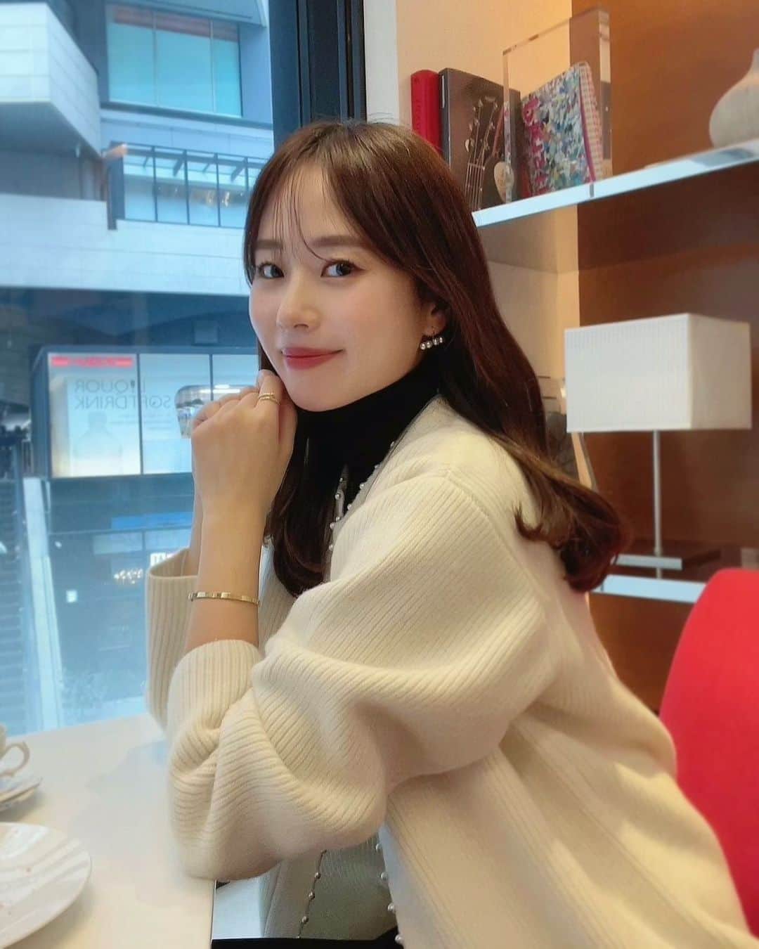 ハンナミのインスタグラム：「👀💡」