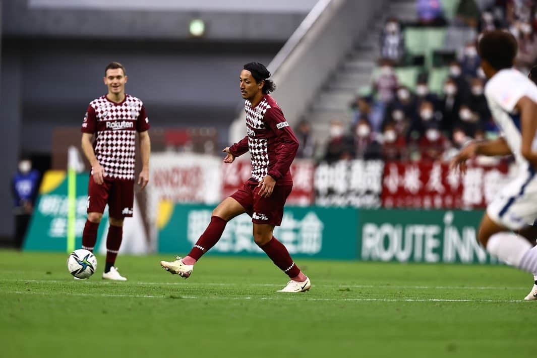 大崎玲央のインスタグラム：「+3 #visselkobe #ヴィッセル神戸 #jleague #jリーグ」