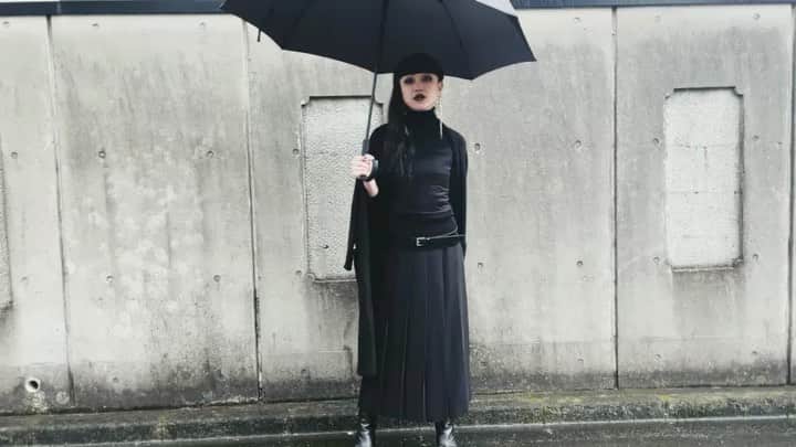 Aya Satoのインスタグラム：「I’m wearing @uniqlo @uniqlo_jp 🖤without heels !  #ayasato #ayasatostyle #magnat #uniqlo #ayasatofashion」