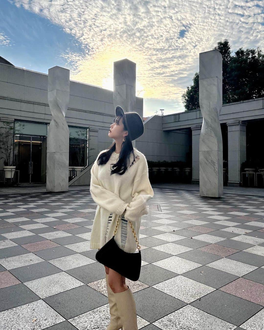 西綾乃さんのインスタグラム写真 - (西綾乃Instagram)「雲が！！！凄かった日！！  最近アイドル鑑賞にハマってる、、 キラキラしててKAWAII。 とてもKAWAII。」10月14日 18時47分 - achan___15