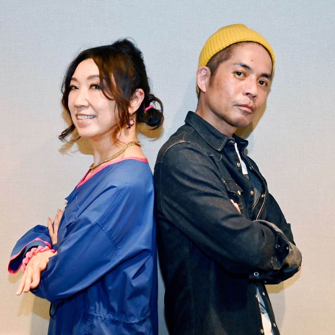 久保田利伸のインスタグラム：「✨お知らせ✨📣  明日、11：00〜TOKYO FM/JFN系列38局「松任谷由実のYuming Chord」にゲスト出演します‼️ 2週にわたり、松任谷由実さんとの音楽談義をオンエア！ 濃い〜〜〜トーク、ぜひお聴きください🙆‍♀️✨  #久保田利伸  #yumingchord  #松任谷由実 さん✨」