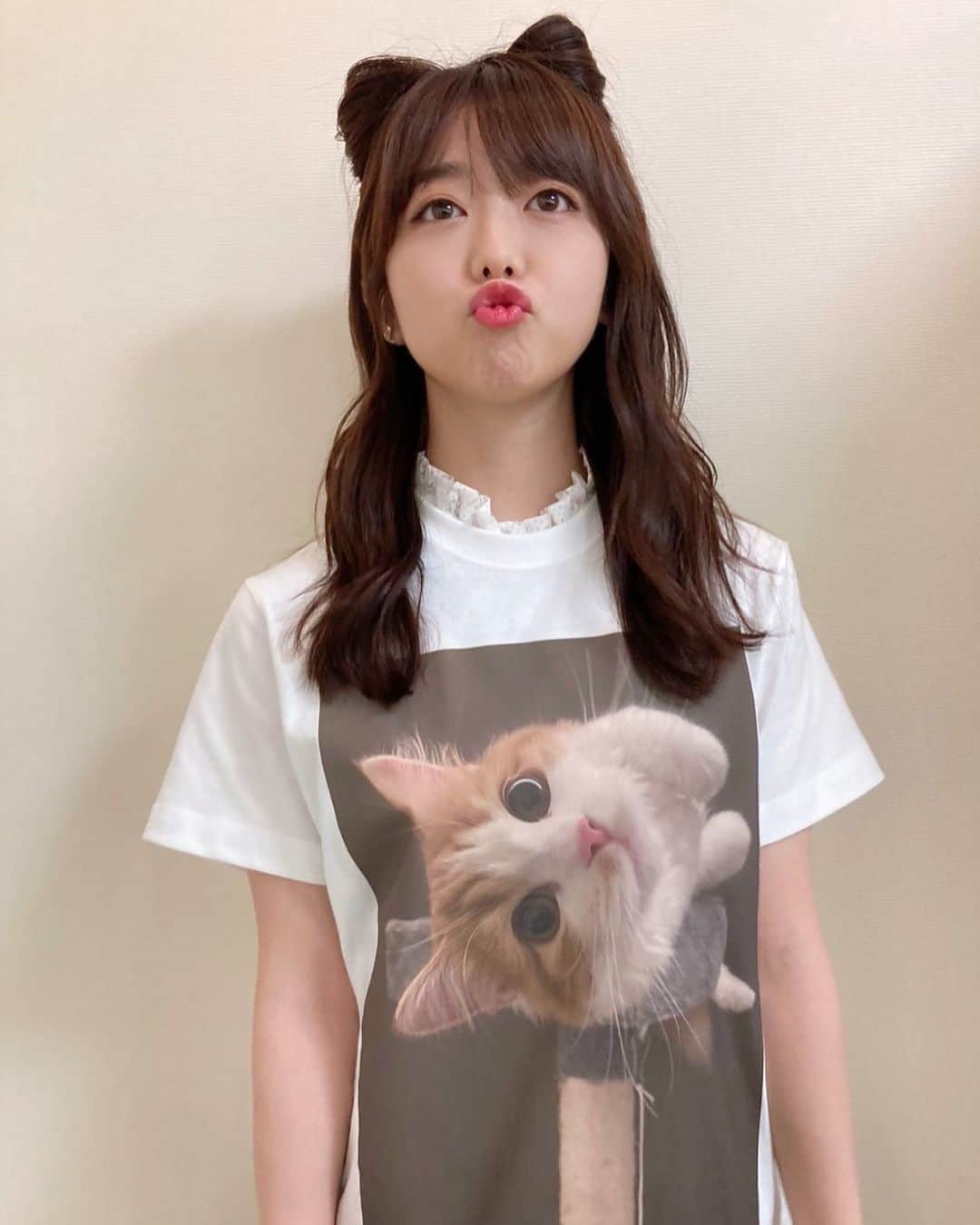 峯岸みなみのインスタグラム：「猫！地毛で猫耳！🐈‍⬛凄」