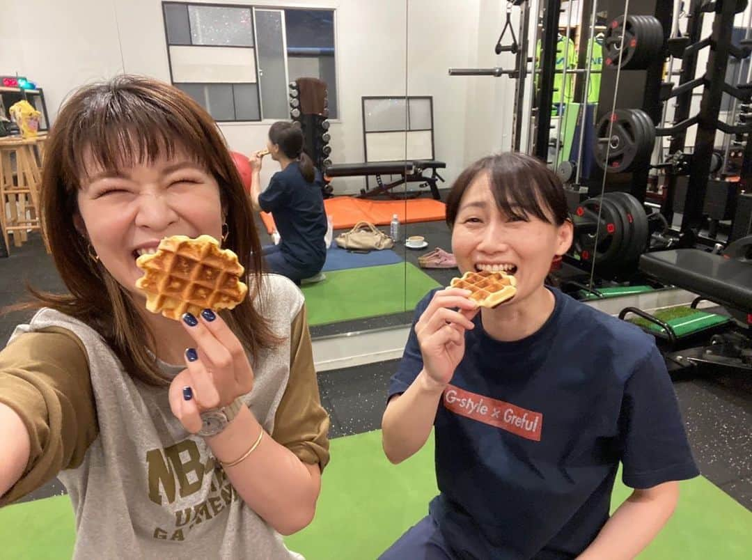 木村沙織さんのインスタグラム写真 - (木村沙織Instagram)「. しぶさんは食べ物と写真撮るのがすきぴです😂❤️‍🔥」10月14日 20時51分 - saoriiiii819