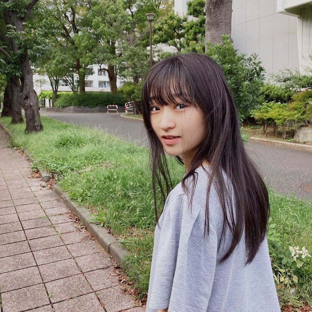 前野えまさんのインスタグラム写真 - (前野えまInstagram)「今日も楽しく！ 張り切っていこう！！ ・ ・ #おはようございます #秋晴れ #朝 #今日も頑張ろう #いってきます #18歳 #高校3年生   #goodmorning #autumn #scenery #eighteen #haveaniceday #haveagoodtime  #followme #tagsforlikes #tflers #tagsforlikesapp #actress #actor #girl #photography #portrait #japanesegirl #portraitphotography #daily_phot_jpn #japan_daytime_view」10月15日 7時03分 - maeno_ema