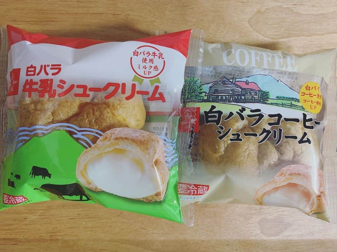 中江有里さんのインスタグラム写真 - (中江有里Instagram)「白バラシュークリーム。  昔、鳥取県大山を訪ねた時に食べました。白バラ牛乳はよく買うのですが、東京でシュークリームは見たことがなかった。  見つけてしまったので買うしかない。 コーヒーシュークリームまであった😊」10月15日 12時24分 - yurinbow1226