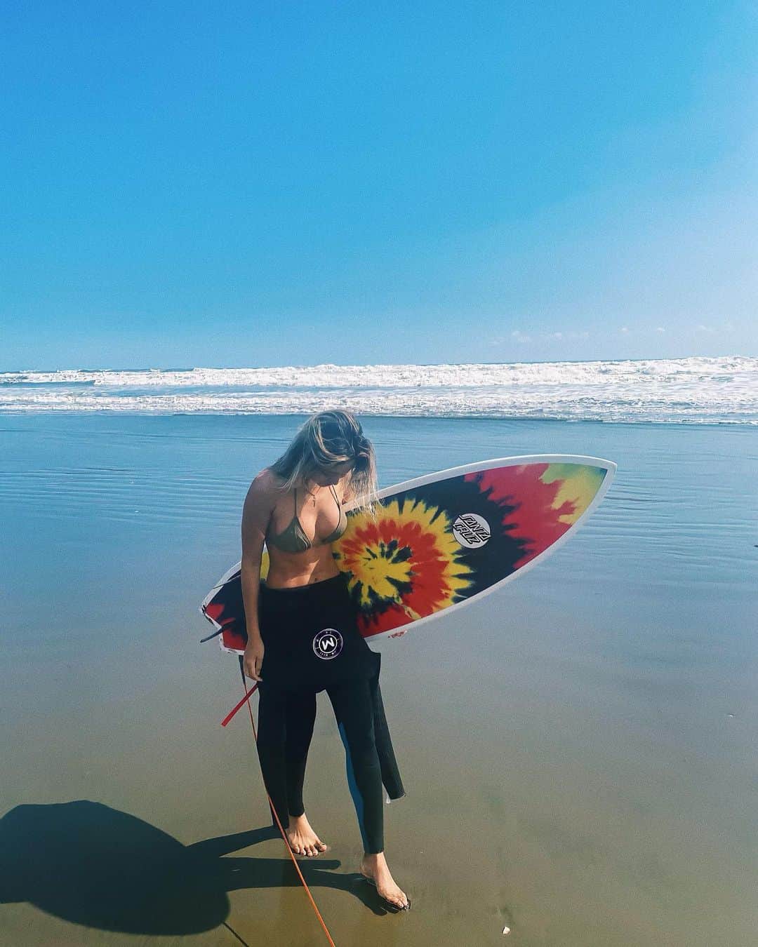 マリア友さんのインスタグラム写真 - (マリア友Instagram)「1年ぶり🏄‍♀️🌊🌊  #サーフィン#surfing#surfinglife#surfingphotography#サーフィン女子#サーフィン好きな人と繋がりたい#サーフィンライフ#swag#nice#海#sea#九十九里#lifestyle#style#kujukuri#surfingday#surfingmagazine#サーファー#サーファーガール#surfer#surfers#surfergirl#surferlife#surferphotos」10月15日 13時03分 - mariayuofficial