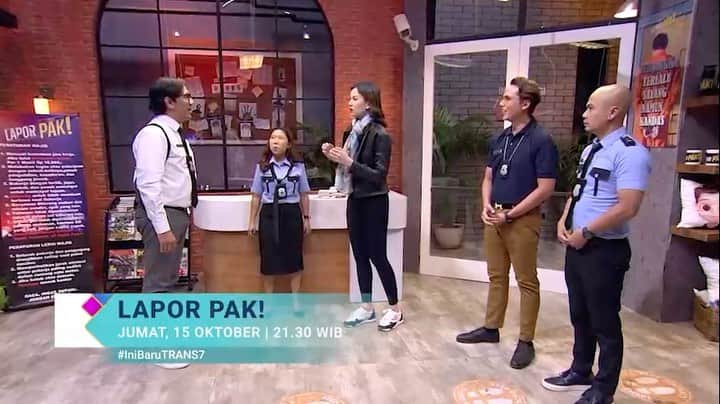 Kimberly Ryderのインスタグラム：「@laporpak_trans7 malam ini jam 9.30pm! 😂」