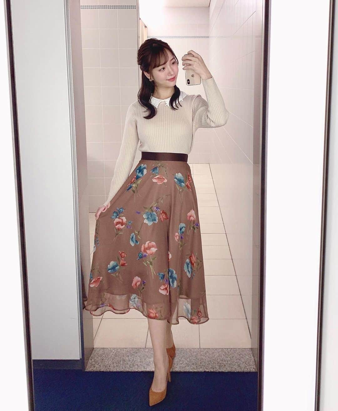 刈川くるみさんのインスタグラム写真 - (刈川くるみInstagram)「#newsevery . 今週もご覧頂きありがとうございました😊🌱  そして、一週間お疲れ様です😌  新ドラマが続々スタートということで！ ゲストの方を迎えての日もあり🙌🏻  何かがスタートするのはワクワクしますね✨  週末でごろっと季節が変わるようなので 温かくしてお過ごしください🍂🍁🌾  -------- #衣装  10/14(木) ※写真2枚目 @laisse_passe   10/15(金) ※写真1枚目 @lautreamont_insta  @laisse_passe   ありがとうございます💫 -------- #newsevery #日テレ #centforce #アナウンサー #アナウンサー衣装 #秋服 #刈川くるみ」10月15日 21時06分 - kurumi_karikawa