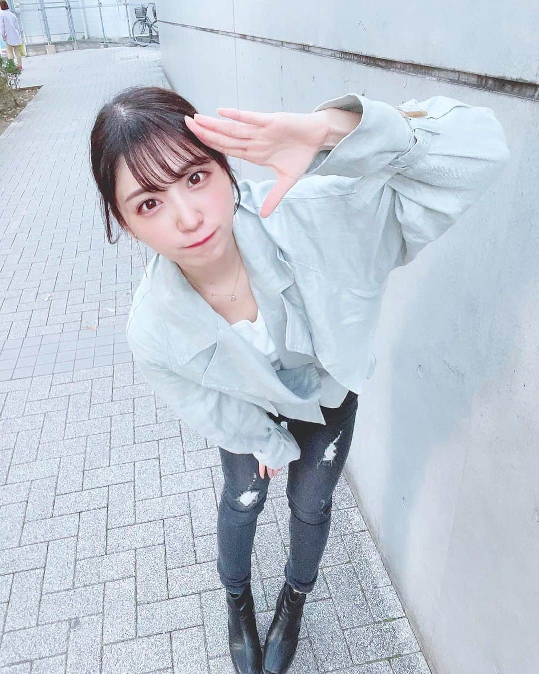 藤田みゆさんのインスタグラム写真 - (藤田みゆInstagram)「. 今日もたくさん踊ったよ〜💃💓  みんなダンスの覚え早くて感動してる！笑  私も負けないように頑張らなきゃだ🥺  今日は珍しくパンツスタイルだったよ〜いけてる？😆」10月15日 22時19分 - miyu__mitsuha