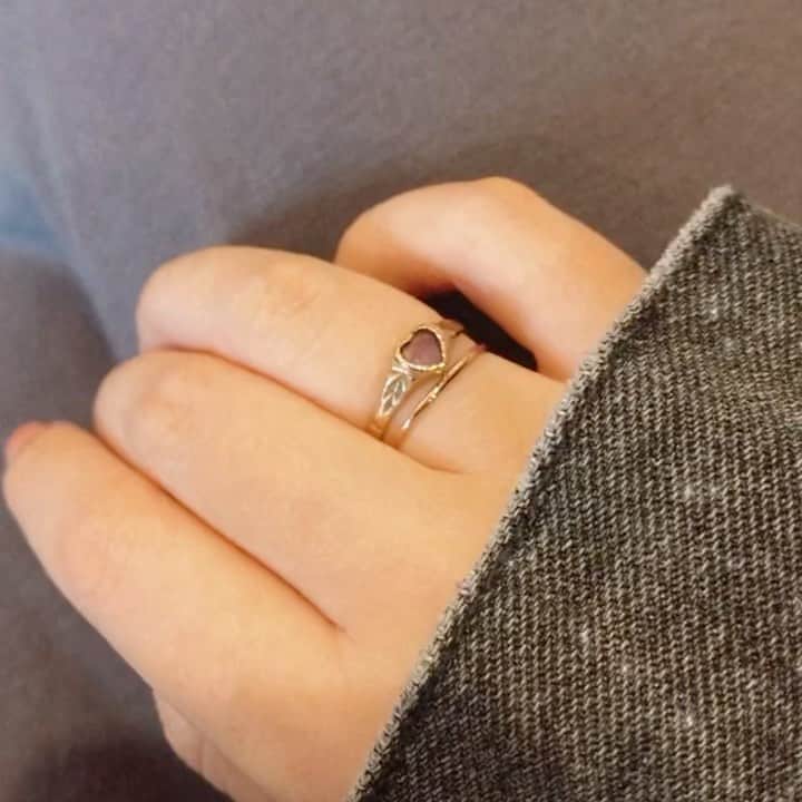 アシュリーのインスタグラム：「💜」