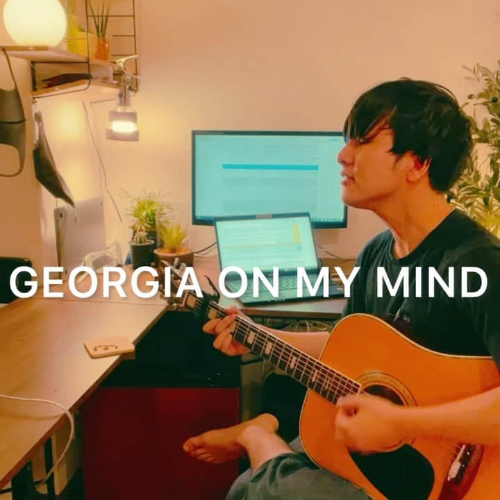 浪岡真太郎のインスタグラム：「Georgia on my mind - Ray Charles アコギだとまた違う雰囲気出るね〜！ コード進行が結構意外でびっくりする  #raycharles #georgia #georgiaonmymind #レイチャールズ  #sing #singalong #singer #singing #singersongwriter #singers #guitarcover #guitar #acousticguitar #acousticcover #acousticmusic #acoustic #vocal #歌 #歌うま #歌ってみた #歌い手 #シンガーソングライター #シンガー #ギター #ギター弾き語り #ギター初心者 #アコギ #アコギ弾き語り #アコギ男子 #アコギ好きな人と繋がりたい」