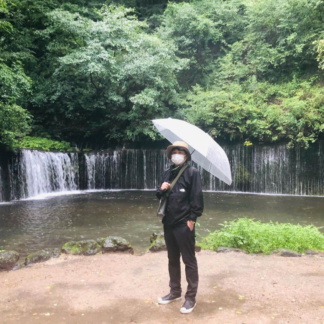 ノブ のインスタグラム：「長野県の水流のロック。 #日食なつこさん #ここで合ってますかね」