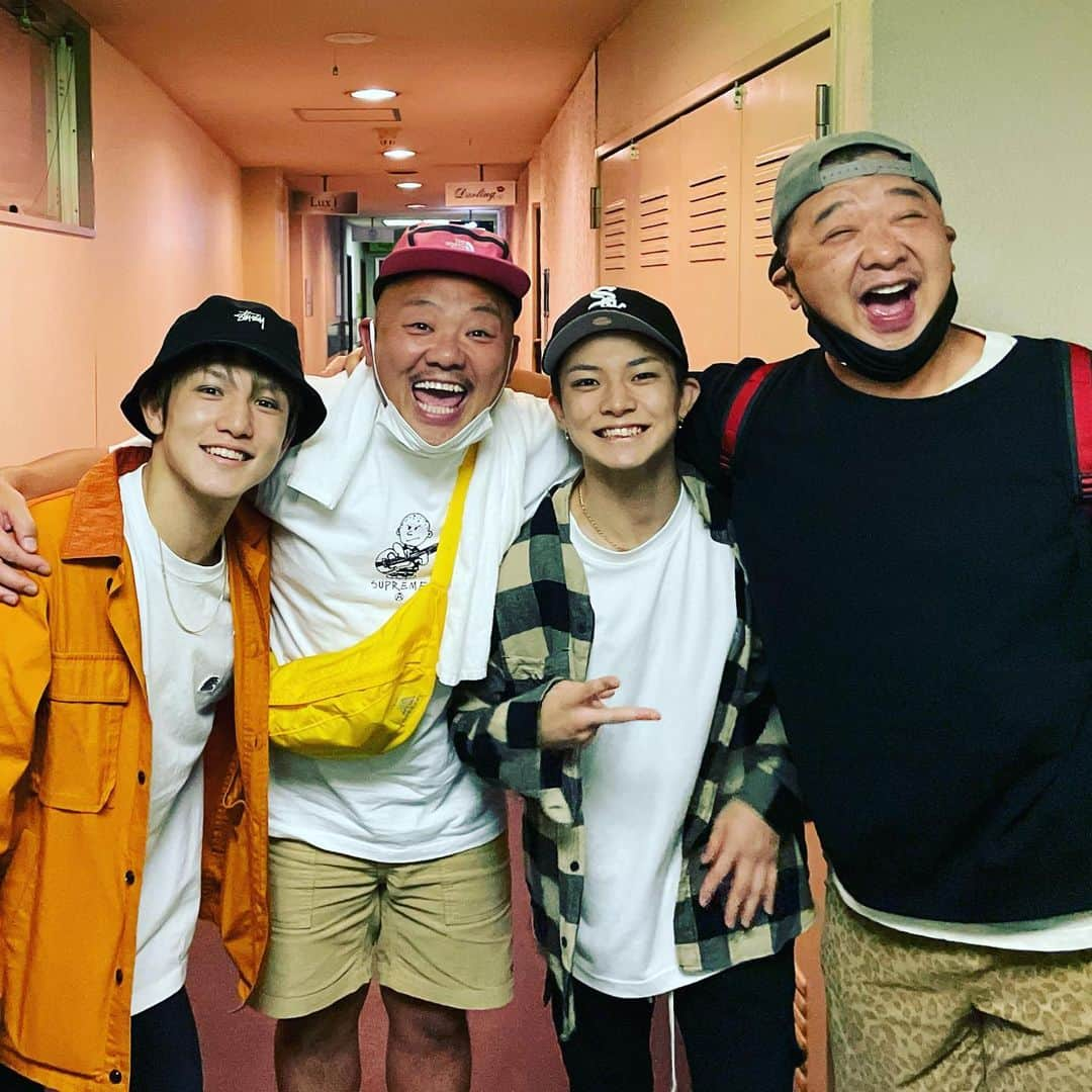 木下隆行さんのインスタグラム写真 - (木下隆行Instagram)「左から　玖村兄　木下兄　玖村弟　木下弟  こうも生き方違うと顔が違うか。。。  あーあ。  @sssk3b  @k3b.mss」10月16日 0時01分 - tko.kinoshita