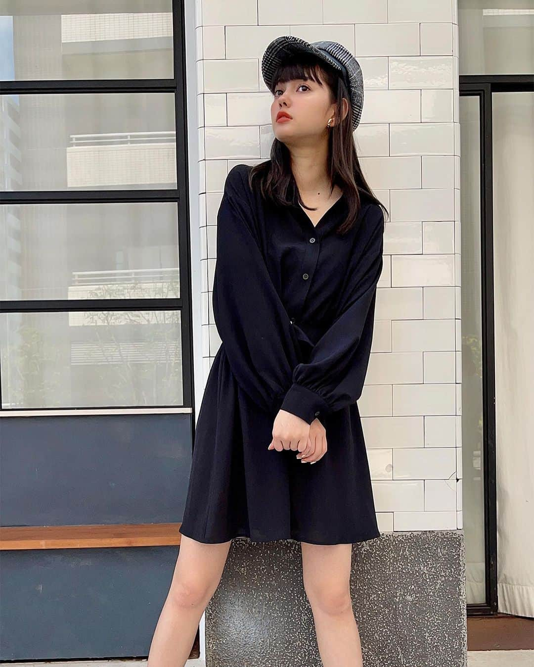 GRLさんのインスタグラム写真 - (GRLInstagram)「愛花さんGRL撮影オフショット🦋 @hi_erica_ #愛花 #outfit #ootd #outfitoftheday #girl #girls #fashion #coordinate #followme #オフショット #コーデ #コーディネート #grl #グレイル #プチプラ #ファストファッション #通販 #通販サイト #プチプラコーデ #ファッション #可愛い #かわいい #cute #シャツワンピース」10月16日 16時01分 - grl_official