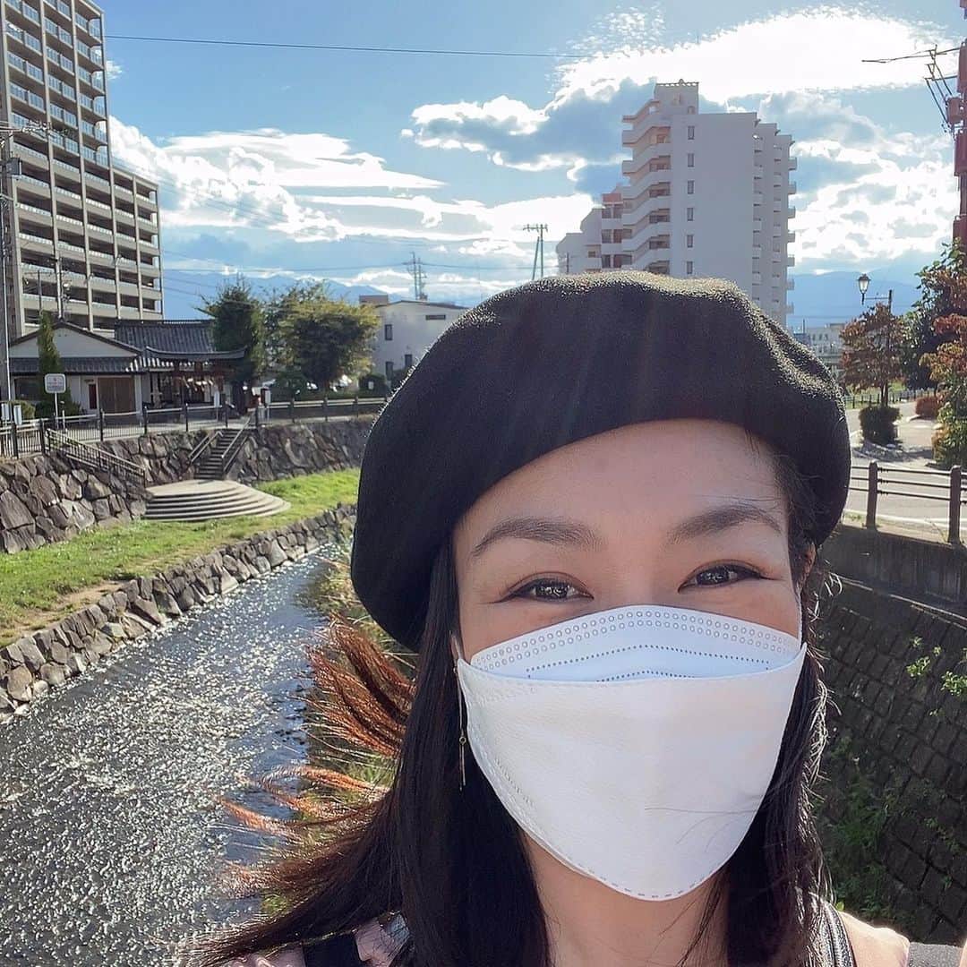 上久保慶子のインスタグラム：「着きました♡  これから #松本フェス 出演してる 先輩の芝居観劇🌻  #ジョンとジョー #大月秀幸 さん #内田紳一郎 さん #木村おおじ さん #小林創 さん #一ノ瀬組 #川越リライト」