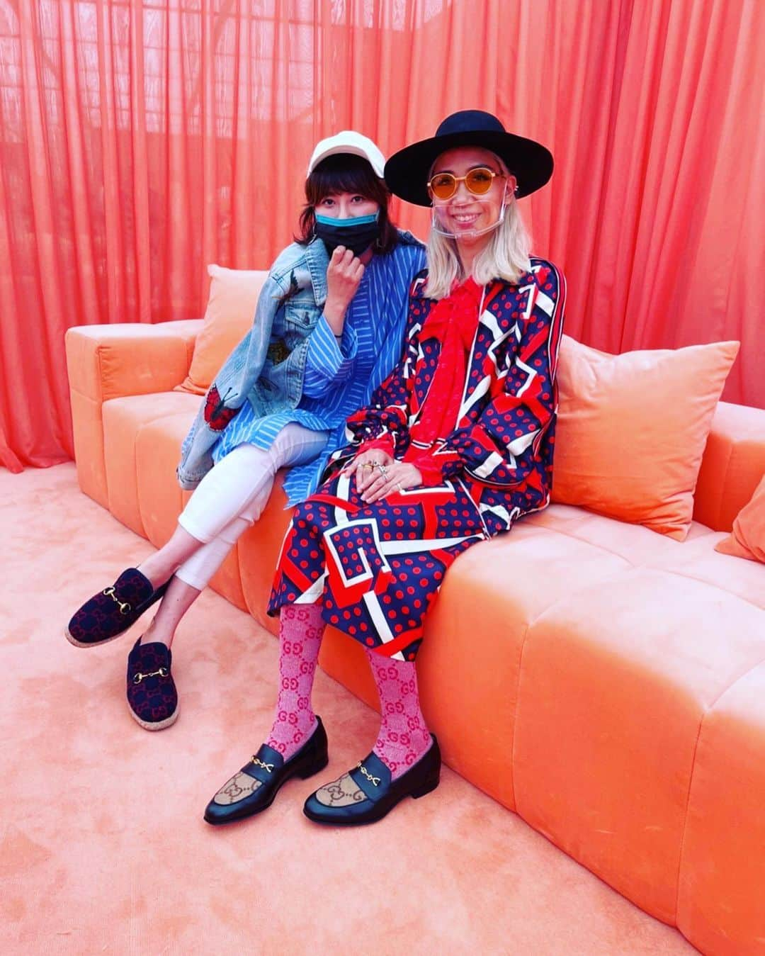 鈴木砂羽さんのインスタグラム写真 - (鈴木砂羽Instagram)「#guccigarden のエキシビジョンに #ゆかいな仲間たち  と 行ってきました〜。  #AlessandroMichele は刺激的⚡️  @kingtokyooo  さんのトークショー 拝聴して、久々にGUCCI欲が↑↑↑  秋って、、、 こう物欲、、、じゃなくて オシャレ探究心が深まりますな🍠☺️🍁  皆さんはどんなオシャレが好きですか？  #gucci  #houseguccimovie  も楽しみ🎬  #ダサい踊り」10月16日 17時59分 - bombon_sawa