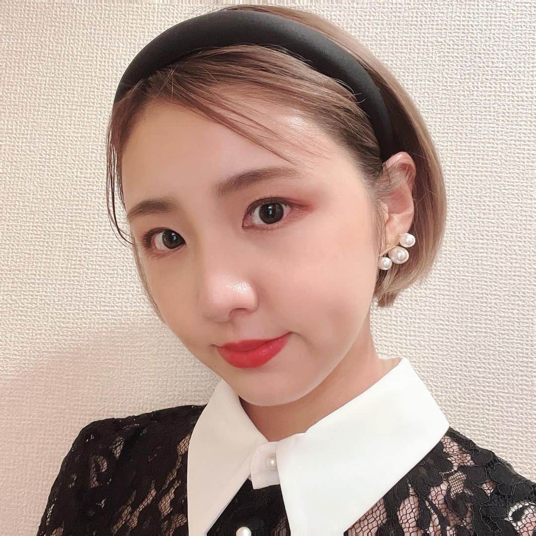 摩耶裕のインスタグラム：「久しぶりにお気に入りコスメ🧸💄  夏子#菜々野あり がくれたMilk Touchっていうリキッドファンデーションとリップがとても良い💓 いつも私が知らないナイスな物をくれる🥺💓 ファンデーションもリップ全然落ちない最強！！！  ｱｲｼｬﾄﾞｳ  Celvoke ｳﾞｫﾗﾝﾀﾘｰﾍﾞｲｼｽｱｲﾊﾟﾚｯﾄEX07ﾉｰｽﾌﾞﾛｯｻﾑ」