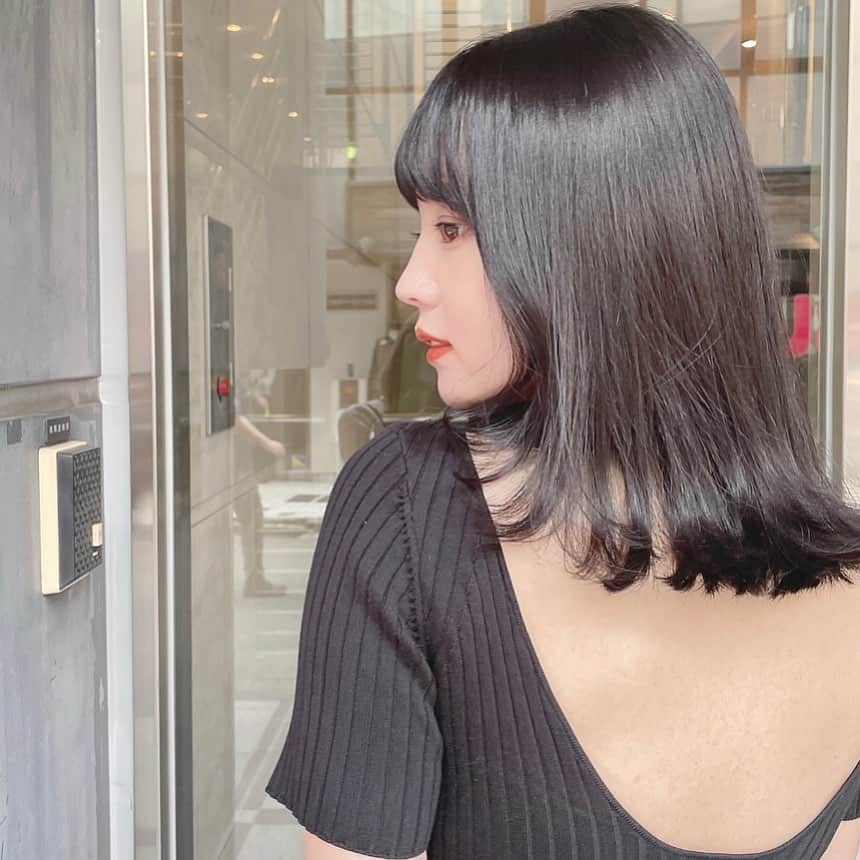 NANAMIさんのインスタグラム写真 - (NANAMIInstagram)「new hair✨✨ ブルーベースで暗めが安定になってきた！ トリートメントで髪もとぅるとぅるで生き返りました🤍 お誕生日前に綺麗にしてもらえて嬉しい✨✨ @kotone_kuno  いつも本当にありがとうございます〜🤍 @saki_03s  もありがと🤍 @l_by_home  #lbyhome #homeharajuku」10月16日 18時30分 - nanami023