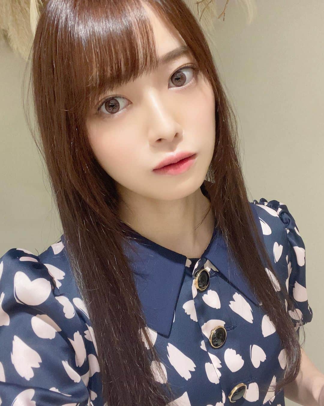 藤田いろはのインスタグラム：「ついに明日はチェキ会だよ✨ ⁡ 14時〜14時30分　バービーカーサというスタジオで開催します！ 入場料1000円でご予約不要です✌️ 5ヶ月ぶりのイベント参加だし、来月は黒髪にするので茶髪の私に会えるのはこの日のみ…🤭 お気軽に是非ー！」