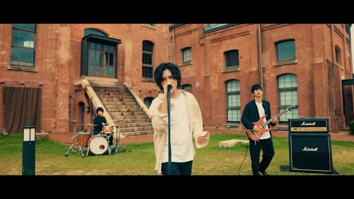 上原大史のインスタグラム：「【MV公開！】 11月3日 リリース New Single「YURA YURA」  youtu.be/cfQ1xxsUIQ4 #名探偵コナン #OP #WANDS #上原大史」