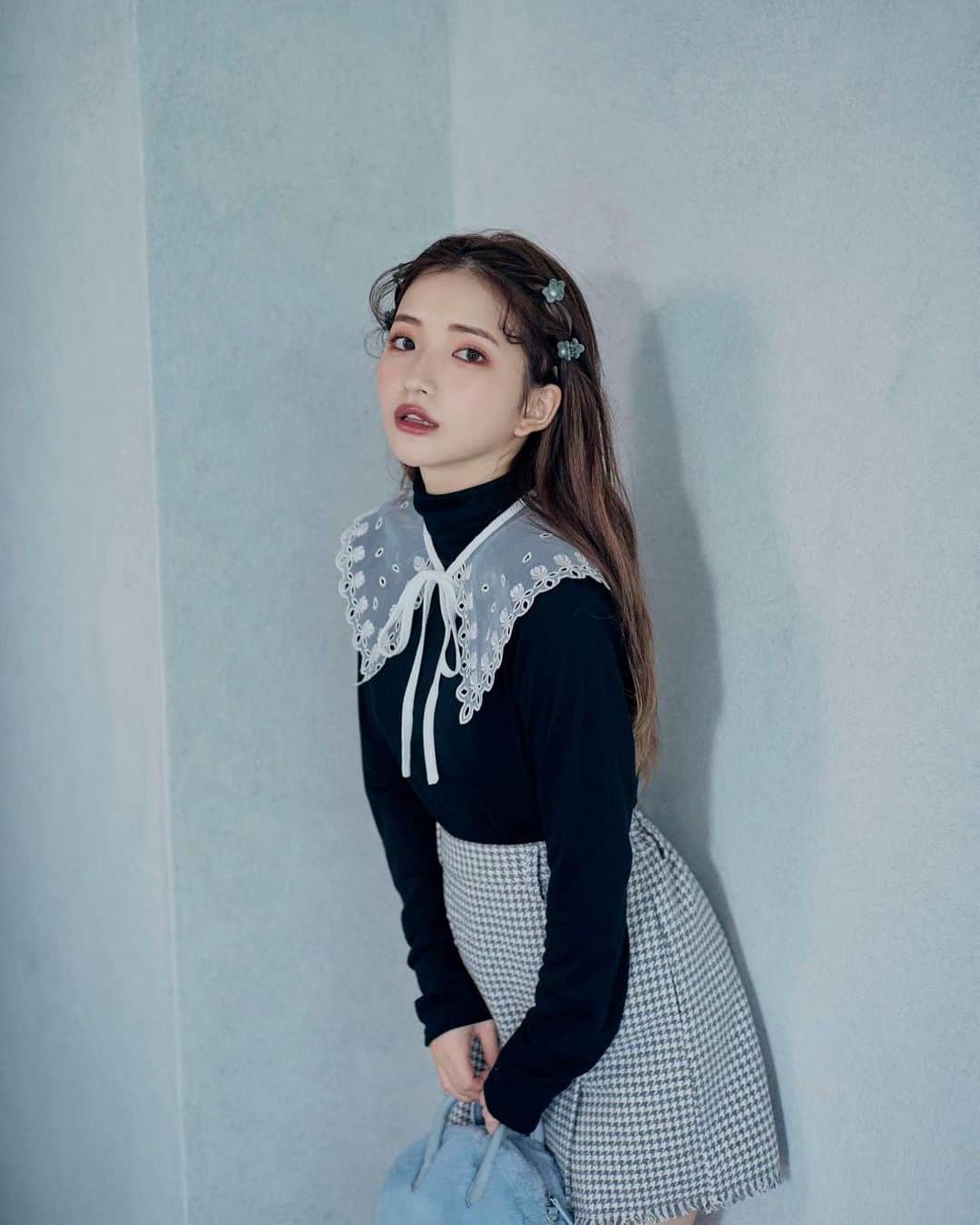 南りほのインスタグラム：「寒い時期やっと本格的に来た気がする〜🥺 タートルネックばかり着てる🖤 @wego_official」