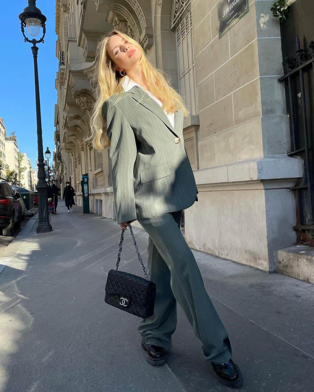 Katelyn Byrdのインスタグラム：「bonjour」