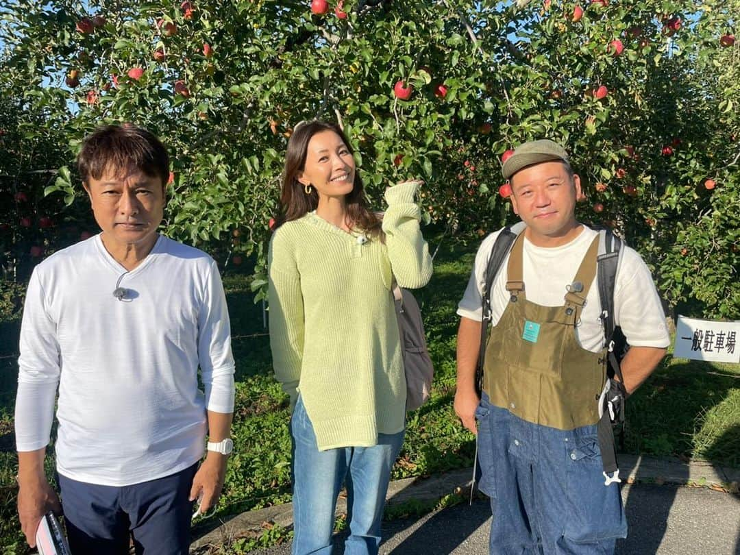 滝沢沙織さんのインスタグラム写真 - (滝沢沙織Instagram)「10月20日テレビ東京にて18:25〜 水バラ『BINGO対決旅2　秋の信州で激突！高島礼子リベンジに燃えるSP』に出演させて頂きました😊✨ 私は、太川陽介さんと、バイきんぐの西村瑞樹とチーム‼️ とーーーーっても楽しかったですっ‼️✨ 長野県での、ハラハラドキドキのビンゴ対決‼️ 是非ご覧下さいませー😆✨ #滝沢沙織 #水バラ #バス旅 #電車旅 #ビンゴ対決 #信州 #長野県 #どちらが勝つのか！？」10月17日 9時14分 - saori_takizawa.official