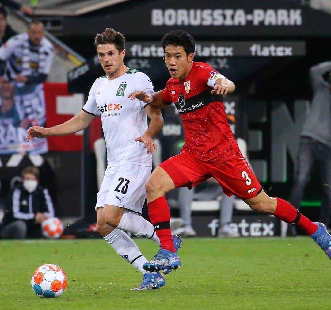 遠藤航のインスタグラム：「.. Important point 🔥‼️ #vfb #stuttgart #bundesliga #germany  #fight #team #spirit #football  #ブンデスリーガ #遠藤航 #wataruendo」