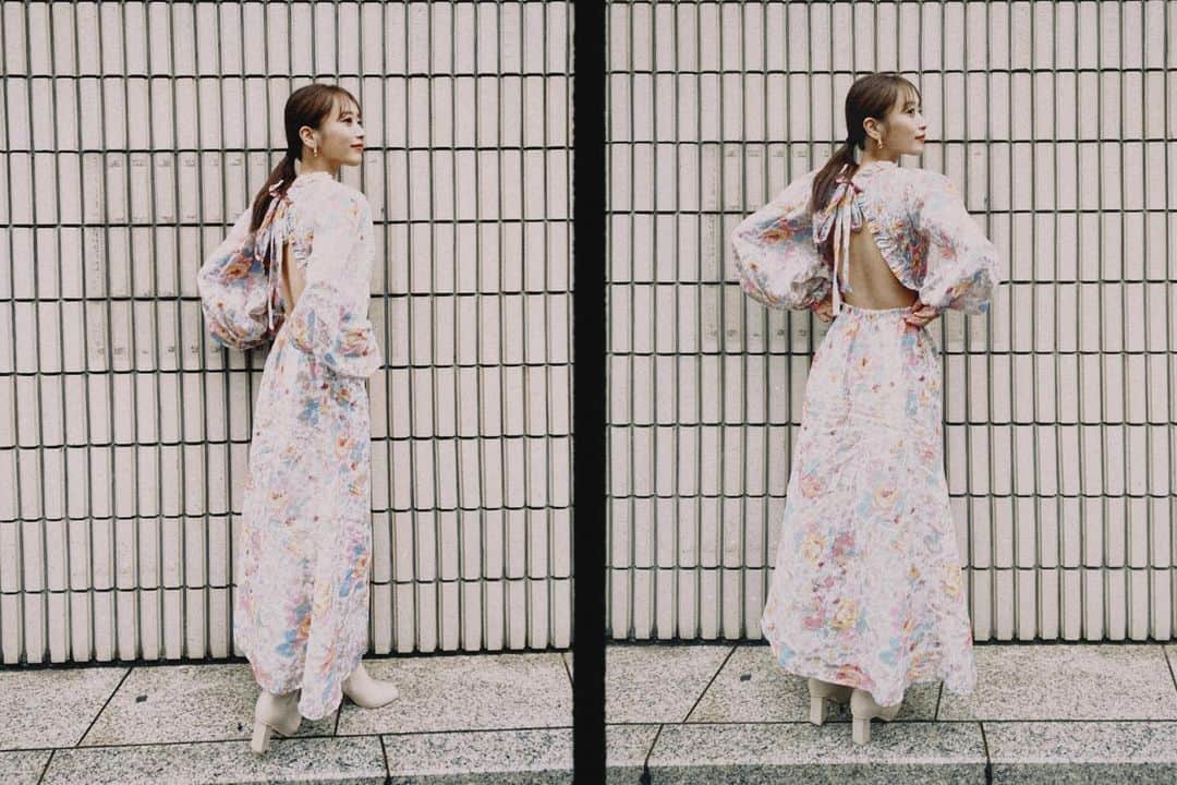 近藤千尋のインスタグラム：「今日は背中スースーな衣装❤️笑 ちょっと寒かったけど ずっと着たかったお洋服👚 @seanewyork  お疲れ様でした😊  さ、明日からまた月曜日💕 頑張りまっしょう〜〜☺️❗️  みんな休日ゆっくりできた？😚」