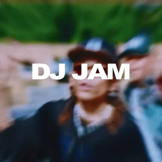 DJ TSUBASA a.k.a JAM from YENTOWN DJのインスタグラム：「XLARGE RECORDS - WALKING STREET feat. SANTAWORLDVIEW (Prod. DJ JAM)  out now🔥  @xlargejp  @santaworldview420  @tsubasaakajam   dir @loyal_won」