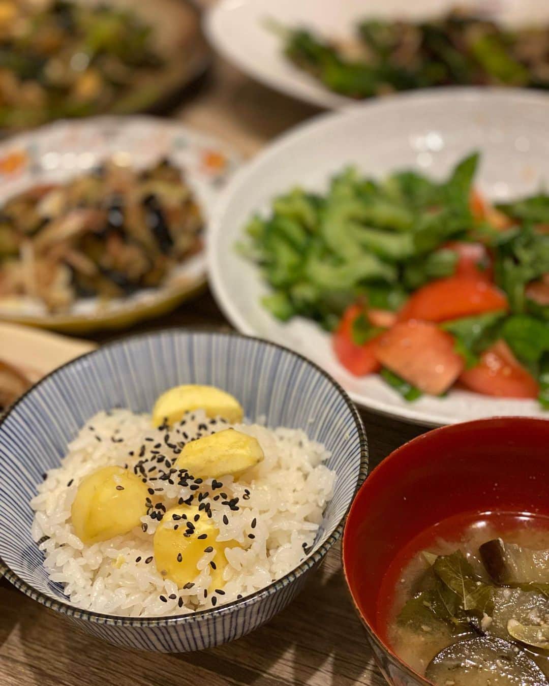 松井絵里奈さんのインスタグラム写真 - (松井絵里奈Instagram)「2021.10.18 月曜日 NHK総合 『うまいッ！』 12:20〜 出演させていただきます♪  今回の食材は、茨城県笠間市の 「栗🌰」です！！  大好きな栗の食材ハンターとして 取材に行けて幸せでした。 知らないことがいっっぱいありましたが、 新たな発見に、びっくりしまくり。  お楽しみに〜(˶ˊᵕˋ˵)  #松井絵里奈 #うまいッ #NHK総合 #茨城県笠間市 #くり #栗の名産地 #🌰 #美味しい栗」10月17日 13時14分 - erina74xx