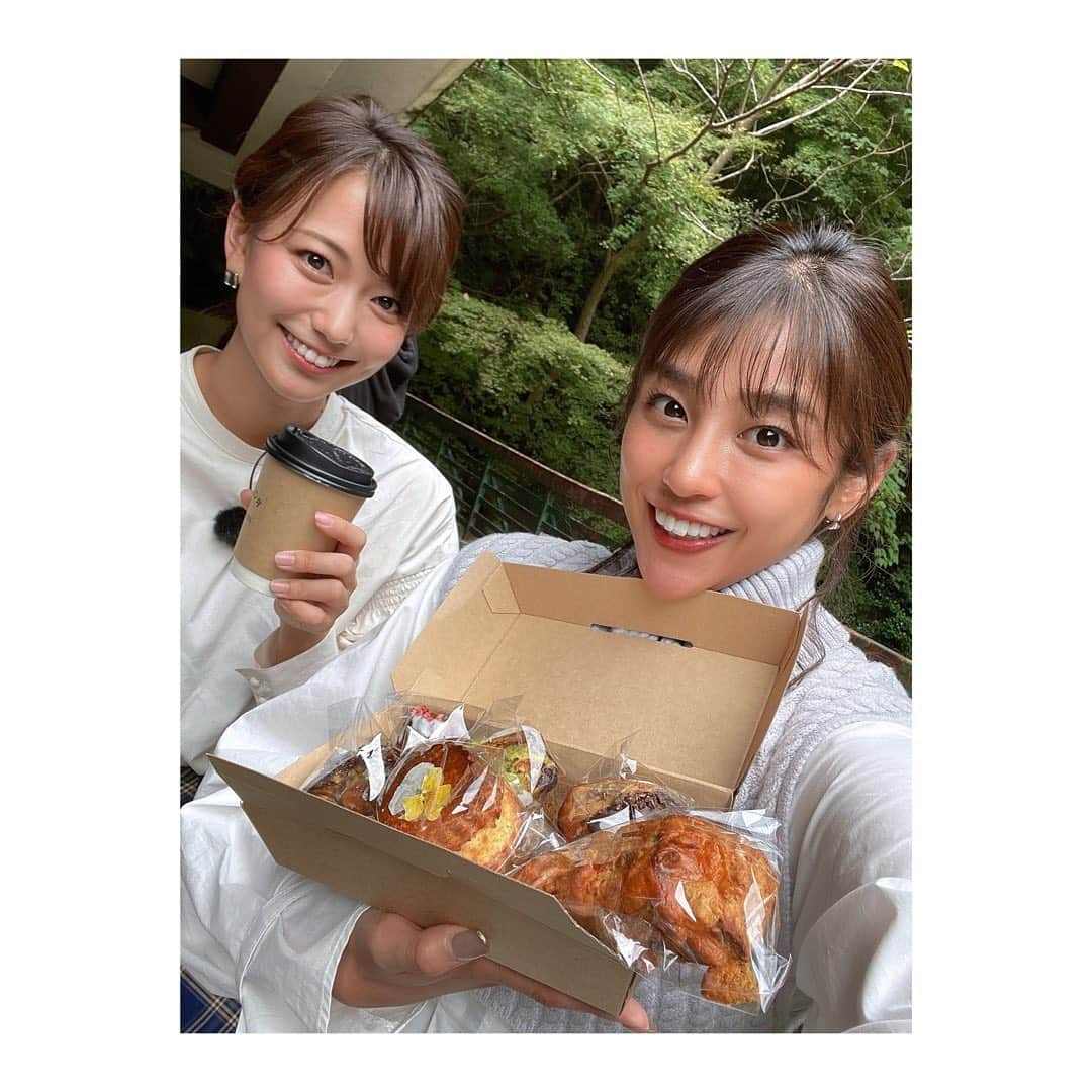 岡副麻希さんのインスタグラム写真 - (岡副麻希Instagram)「. 今夜は大阪の北の方を ドライブ寄り道しております❣️🚘  ⁡ 20時56時から、朝日放送です！ ６ちゃんねる😆 よろしくおねがいします🤍 ⁡ #顎で蓋をおさえてた #無意識#😂😂😂😂😂 #こういうところ😮‍💨  #ほな行こcar#朝日放送#女子旅#ドライブ #NEXCO西日本 ⁡ ⁡ ⁡ ⁡ ⁡」10月17日 15時03分 - maki_okazoe_official