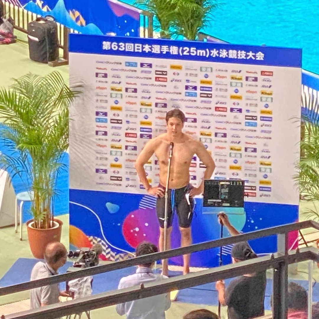 古賀淳也のインスタグラム：「10月16、17日に辰巳で行われた日本選手権(25m)に出場しました。 50m背泳ぎは優勝、100m背泳ぎは3位でした。 応援ありがとうございました🙇🏻‍♂️」