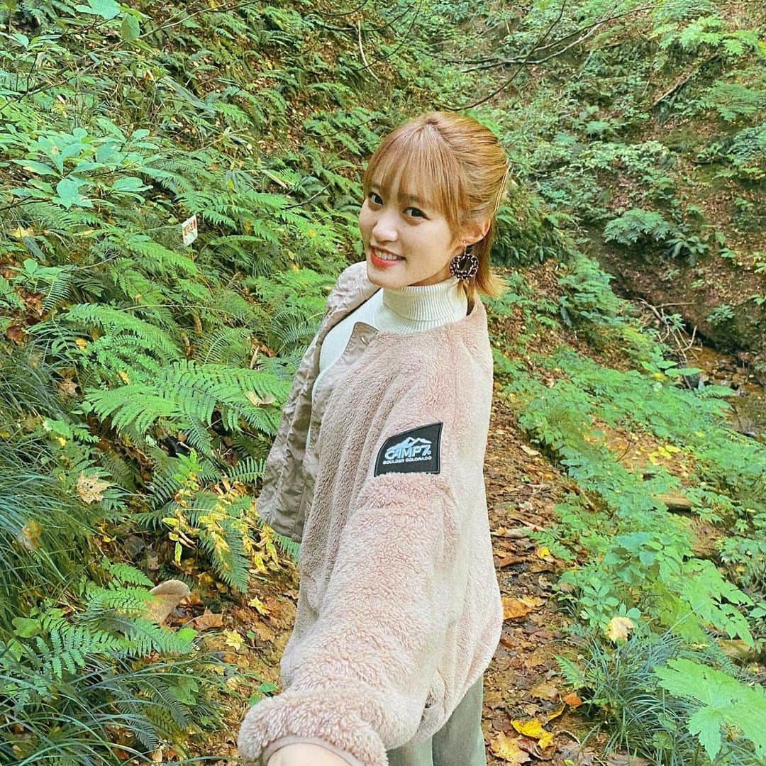 ときさんのインスタグラム写真 - (ときInstagram)「RINGOMUSUMEのRIGHT-ON TIME 〜白神山地 映え映えトレッキング〜のお気に入りオフショット📸💕  私の撮ったメンバーどれも可愛いでしょ〜🤍  #RINGOMUSUME #righton #ライトオン #ライトオンコーデ #Rightontime #ライトオンタイム #オフショット #白神山地 #自然 #西目屋村」10月18日 11時43分 - toki_ringomusume