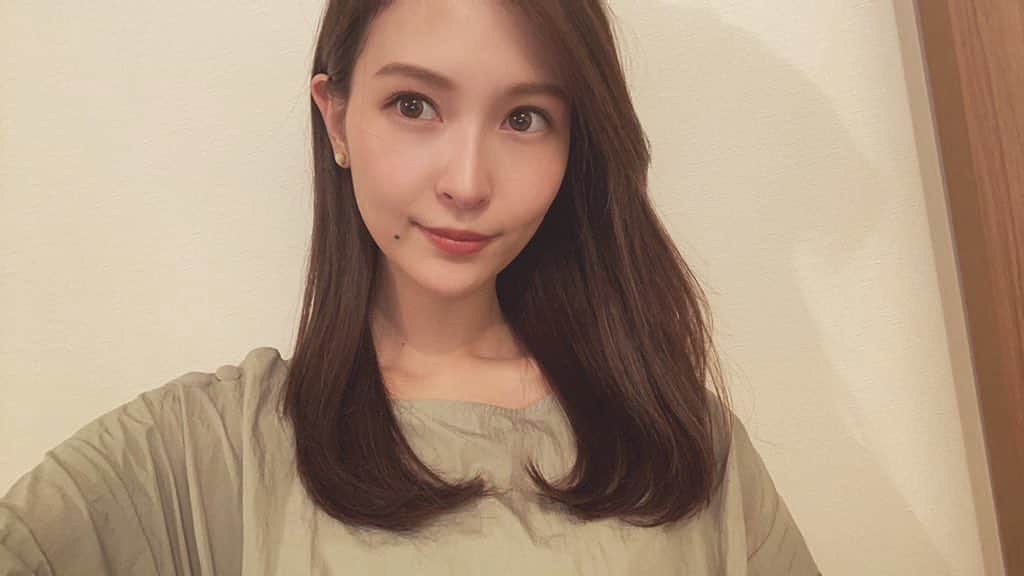 和久井雅子のインスタグラム：「涼しく心地良い季節になって嬉しいです☺️🍁 寒暖差があるので服装には悩みますね(>_<)💭  #instagravure #model #photo #portrait #Japanesegirl #グラビアアイドル #gravure #インスタグラビア #love #style #tokyo #グラビアモデル #selfie #和久井雅子 #wakuimasako」