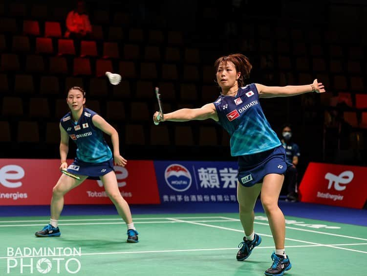 東野有紗さんのインスタグラム写真 - (東野有紗Instagram)「Uber cup🇩🇰🥈  夜遅くまでたくさんの応援ありがとうございました😊📣  ゆきちゃんありがとう！ またよろしくお願いします😎  #ubercup #teamjapan」10月18日 4時59分 - aripei.meee