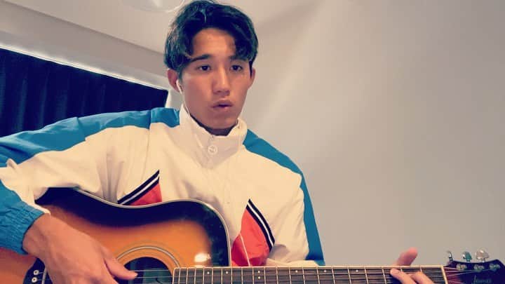 荒井陸のインスタグラム：「☑︎ 『 Let it be 』 Homework given from @dlkinghawaii   Learnnig english at @hitglish  The excitement don't stop everyday☺︎  @dlkinghawaii is not a singing teacher😂」
