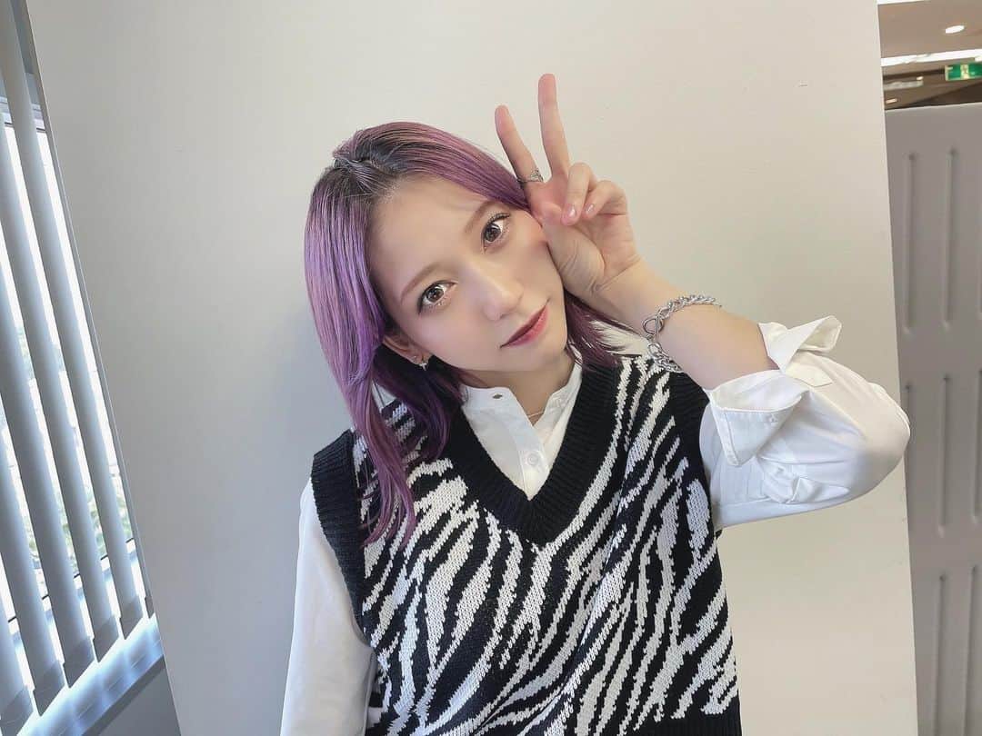 茂木忍のインスタグラム：「ピース🙂」