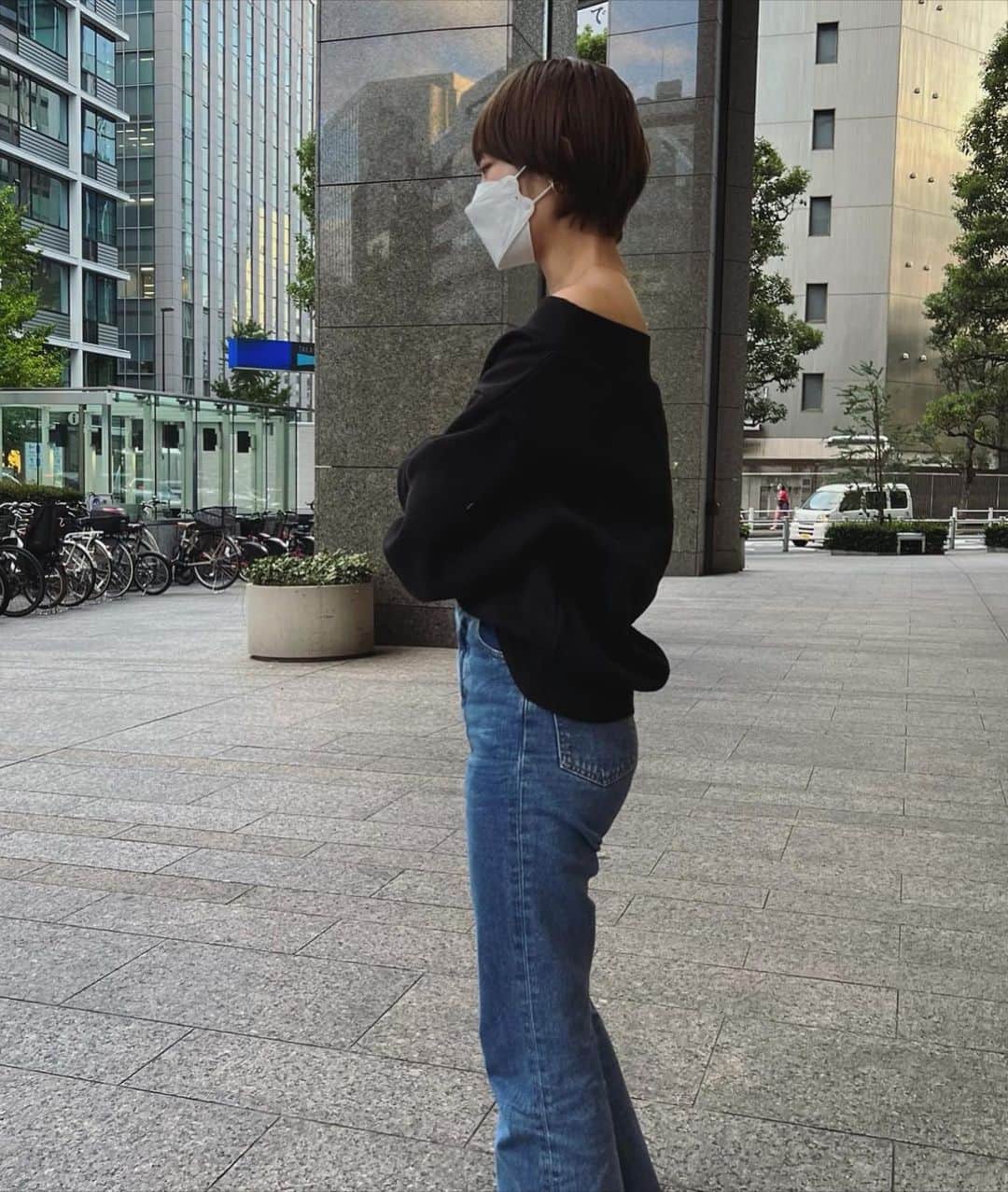 島居玲子のインスタグラム：「夕方寒かった🍂💨  今日は早めに引きこもり。」