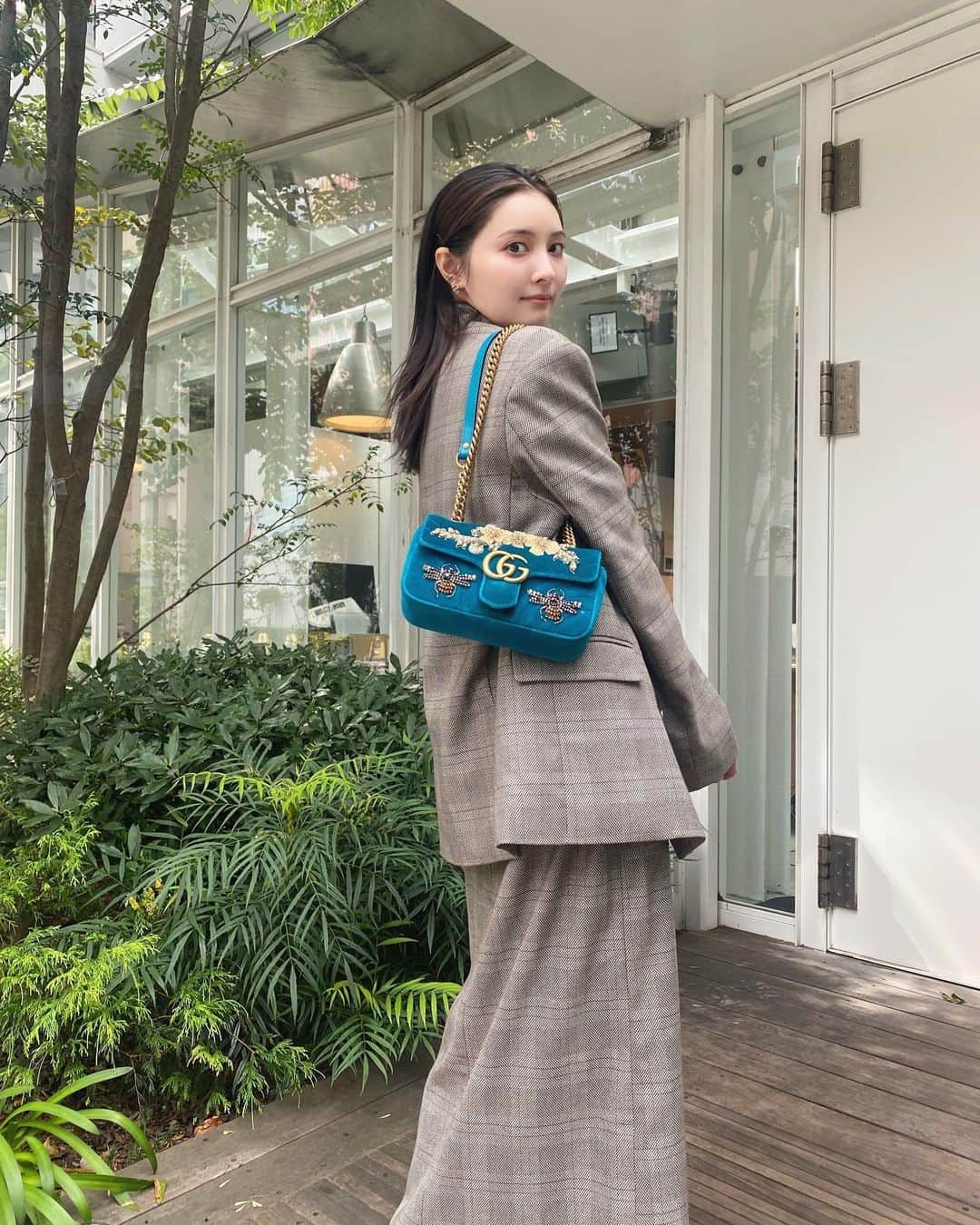 大石絵理のインスタグラム：「#ericloset 🍁🧸 急に寒くなりましたね😣 あったかくして過ごそうね💗💗」