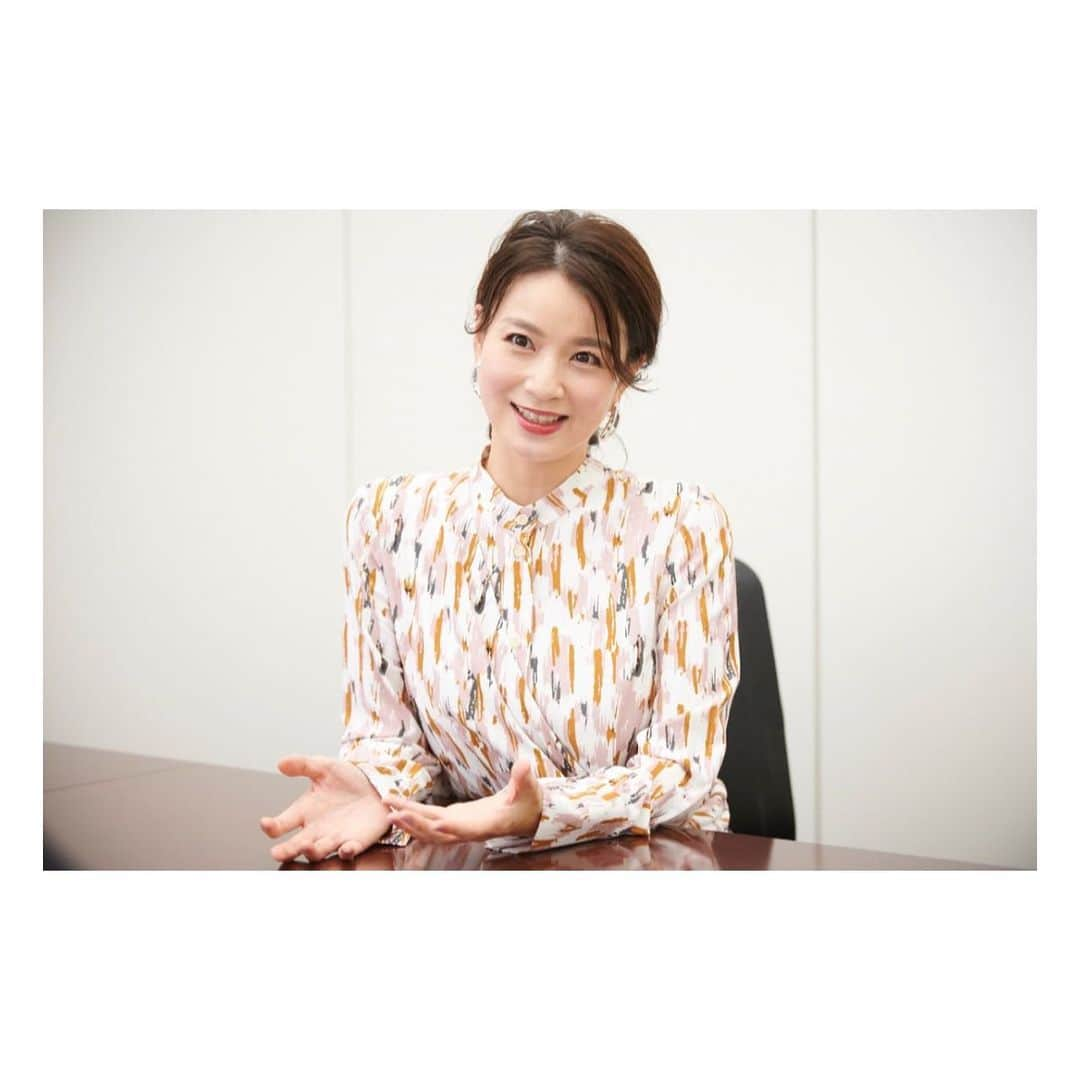 秋元玲奈さんのインスタグラム写真 - (秋元玲奈Instagram)「日経doorsの「最高の失敗図鑑」にインタビューが掲載されています^_^ 振り返ると、改めて失敗だらけの局アナ人生でした😂 そんな私が、なんとか楽しくやって来られたのも周りの人にとても恵まれていたからだと思います。😢 これからアナウンサーを目指す方、就職活動中の方、新社会人の方など 少しでもご参考になれば幸いです☺️ ↓ https://doors.nikkei.com/atcl/column/19/110800137/101500043/?i_cid=nbdoors_sied_st_new  #日経doors  #最高の失敗図鑑 #アナウンサー #就活 #人生山あり谷あり」10月19日 10時45分 - rena_akimoto